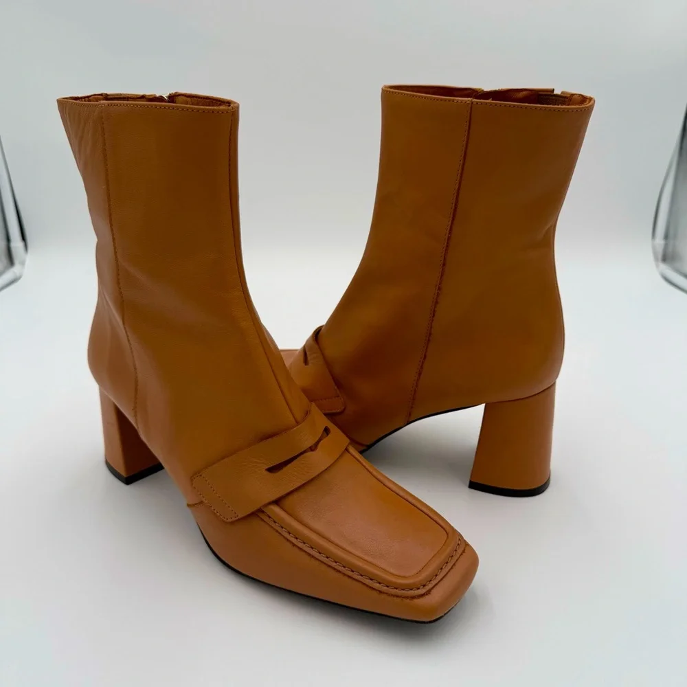 Angel Alarcon Square Toe Chunky Block Heeled Ankle Boots Booties Camel 8 NWOT
